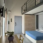 Zathea Apartman *